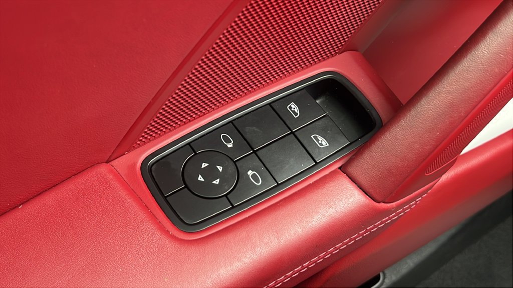 Used 2022 Porsche 911 Carrera GTS RWD image 19