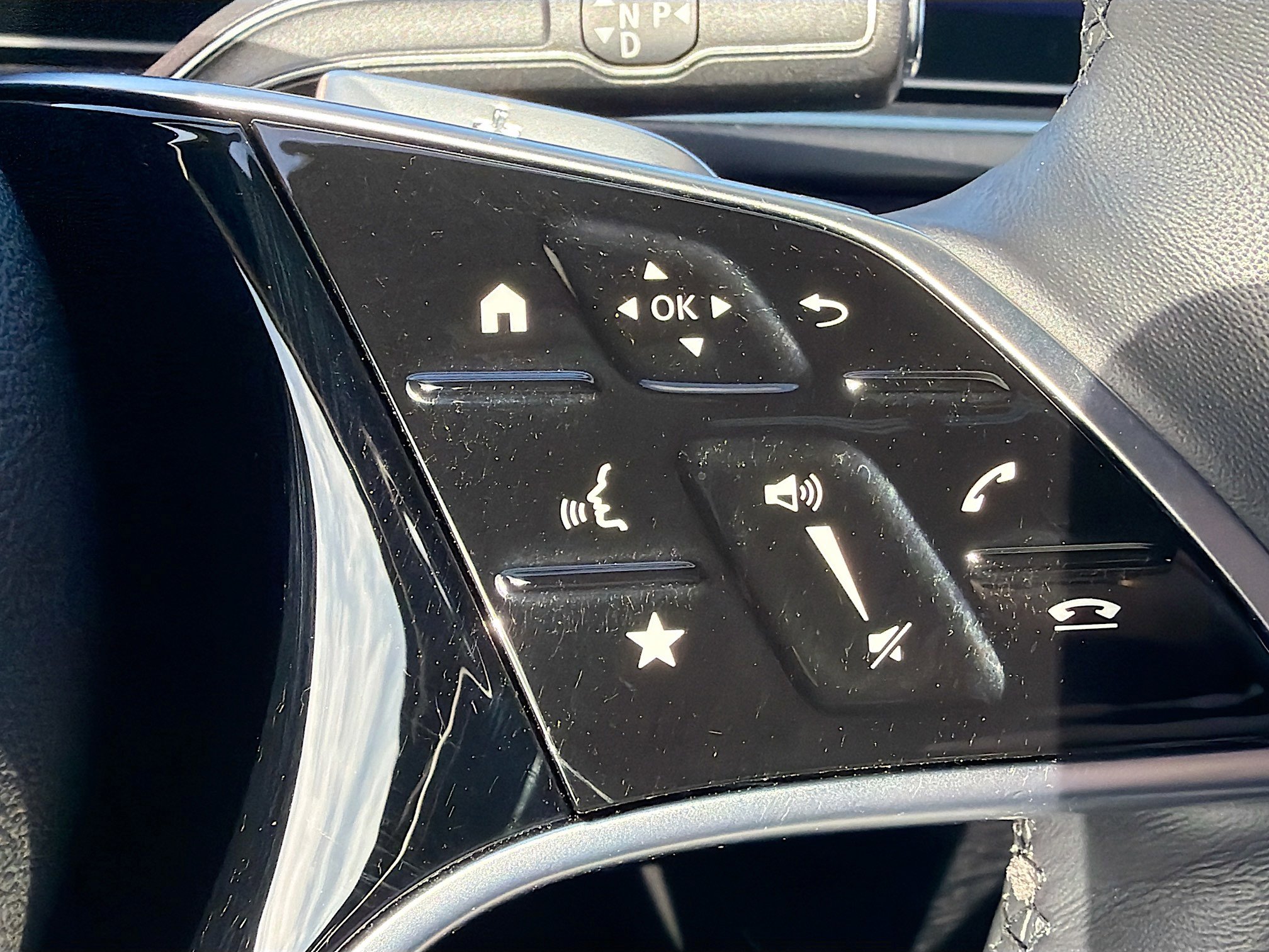 Used 2025 Mercedes-Benz GLE 450 4MATIC image 38