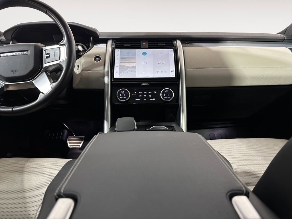 Used 2023 Land Rover Discovery S R-Dynamic image 11