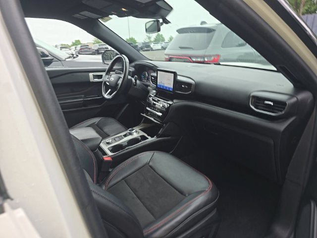 Used 2023 Ford Explorer ST-Line AWD/4WD image 10
