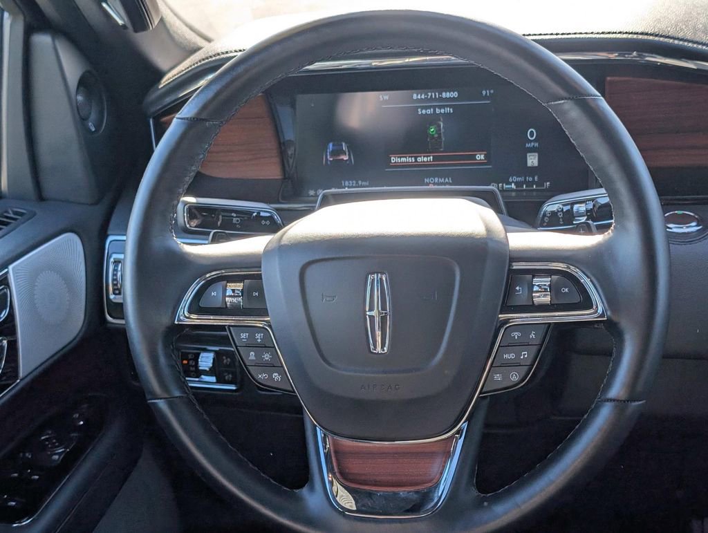 Used 2024 Lincoln Navigator Reserve image 16