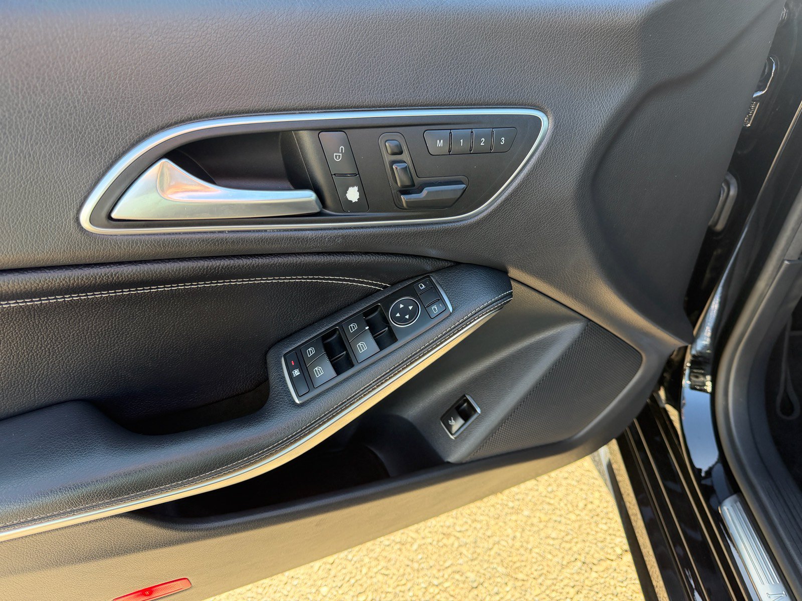 Used 2015 Mercedes-Benz CLA 250 w/ Multimedia Package image 19