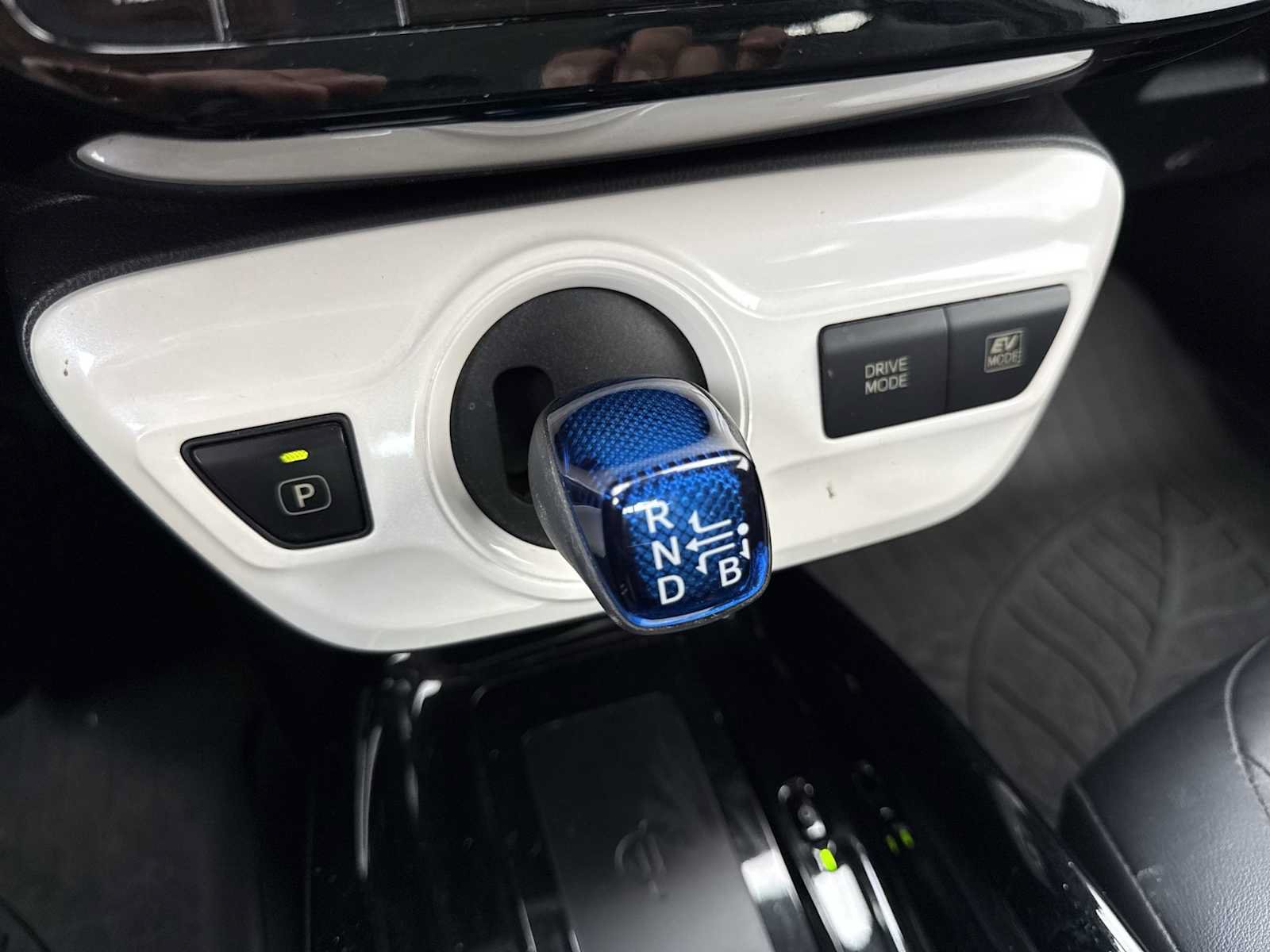 Used 2017 Toyota Prius Four Touring w/ Premium Convenience Package FWD image 20