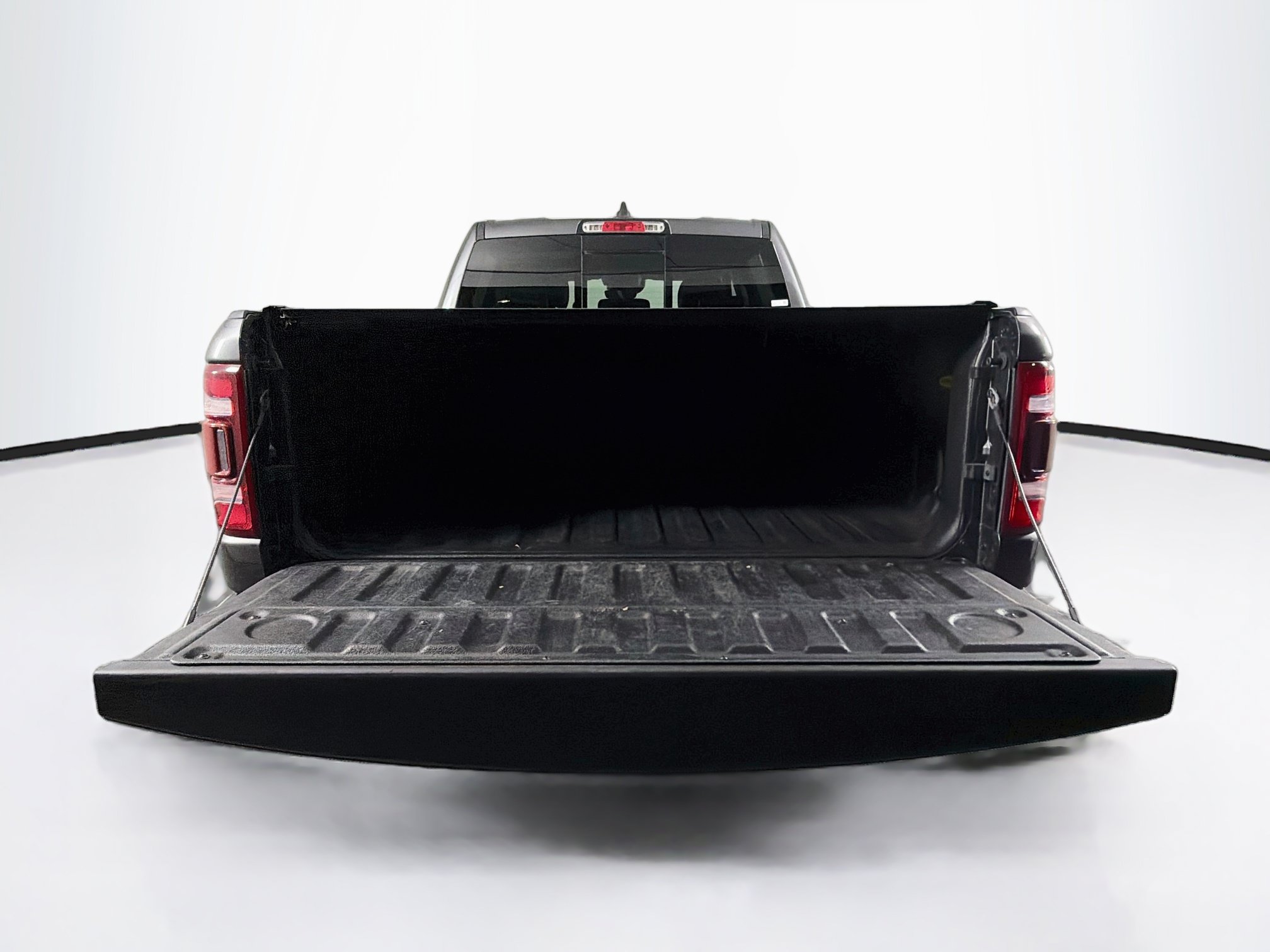 Used 2021 RAM 1500 Laramie AWD/4WD image 28