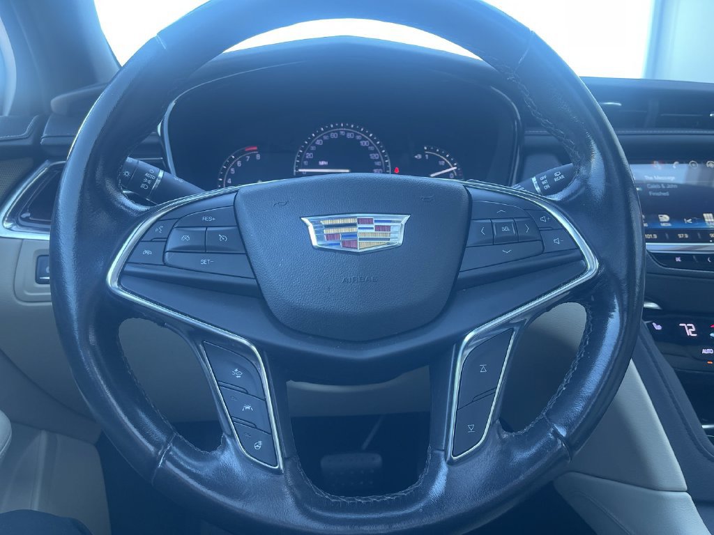 Used 2019 Cadillac XT5 Luxury FWD image 9