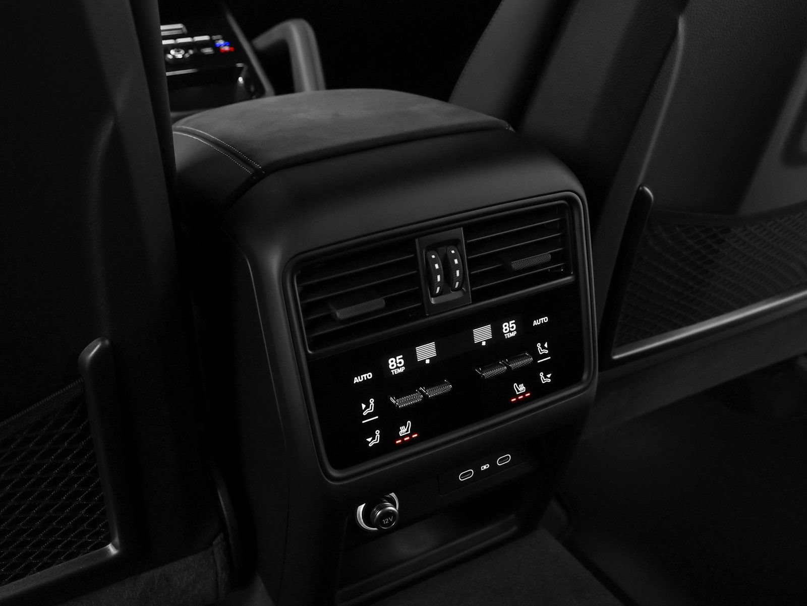 New 2026 Porsche Cayenne GTS AWD/4WD image 52