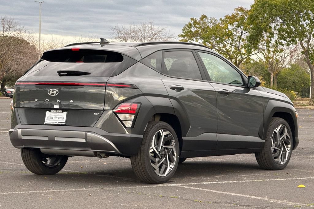New 2026 Hyundai Kona SEL Premium image 4