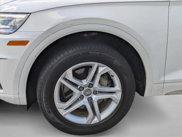 Used 2019 Audi Q5 2.0T Premium w/ Convenience Package AWD/4WD image 16