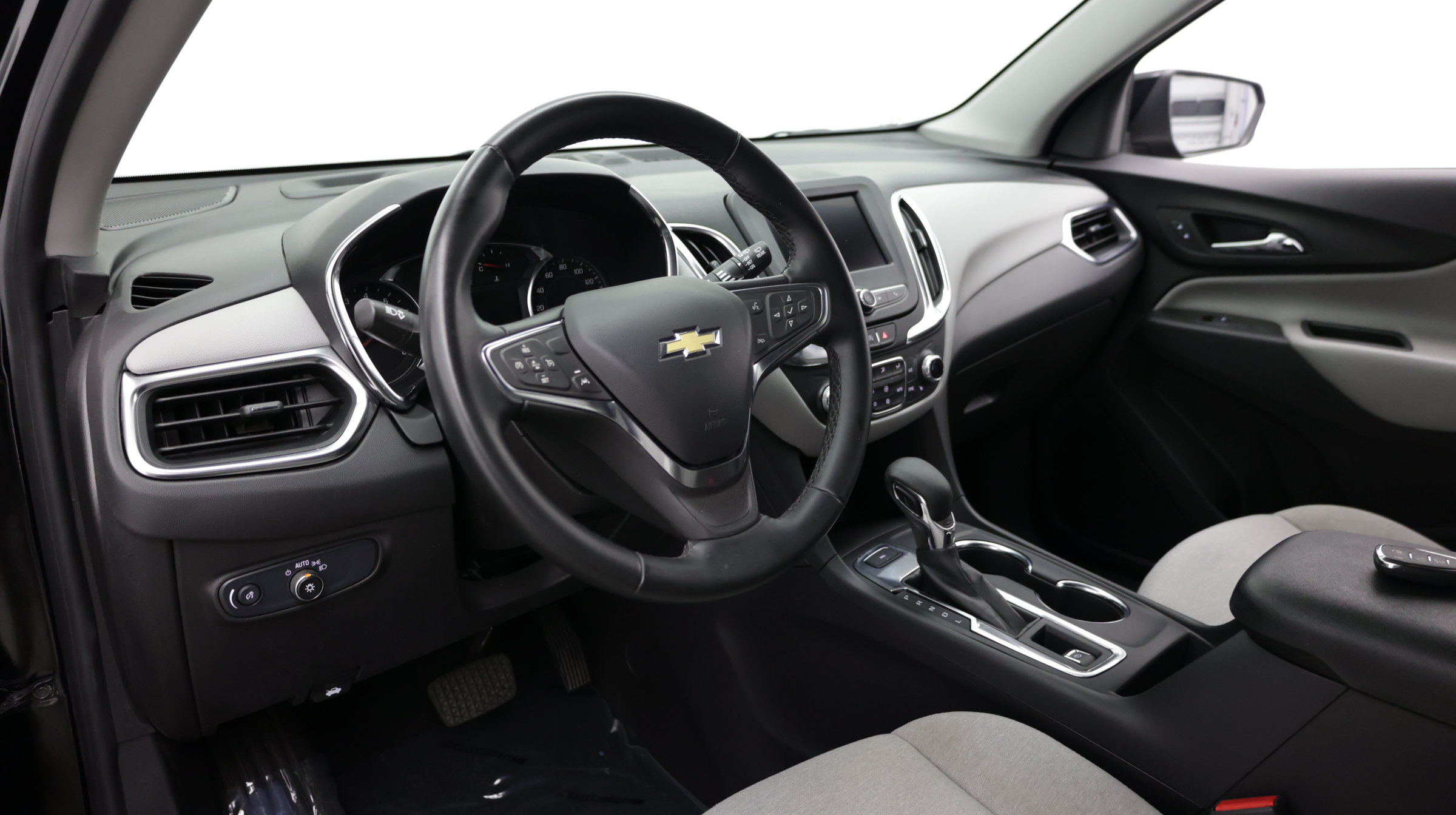 Used 2024 Chevrolet Equinox LT AWD/4WD image 11