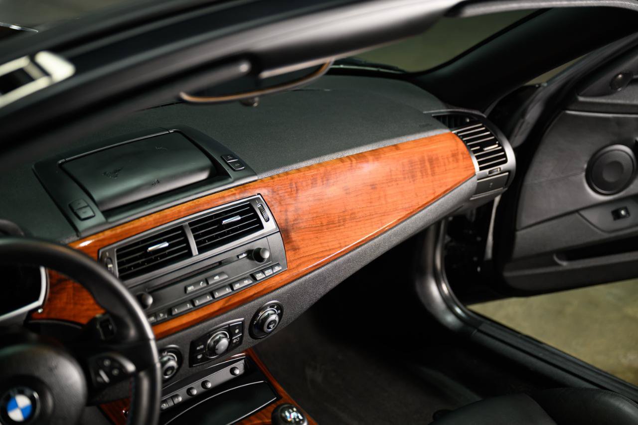Used 2007 BMW M Roadster RWD image 30