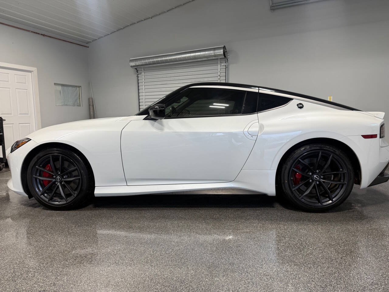 Used 2023 Nissan Z w/ Floor Mat Package (L93) RWD image 10