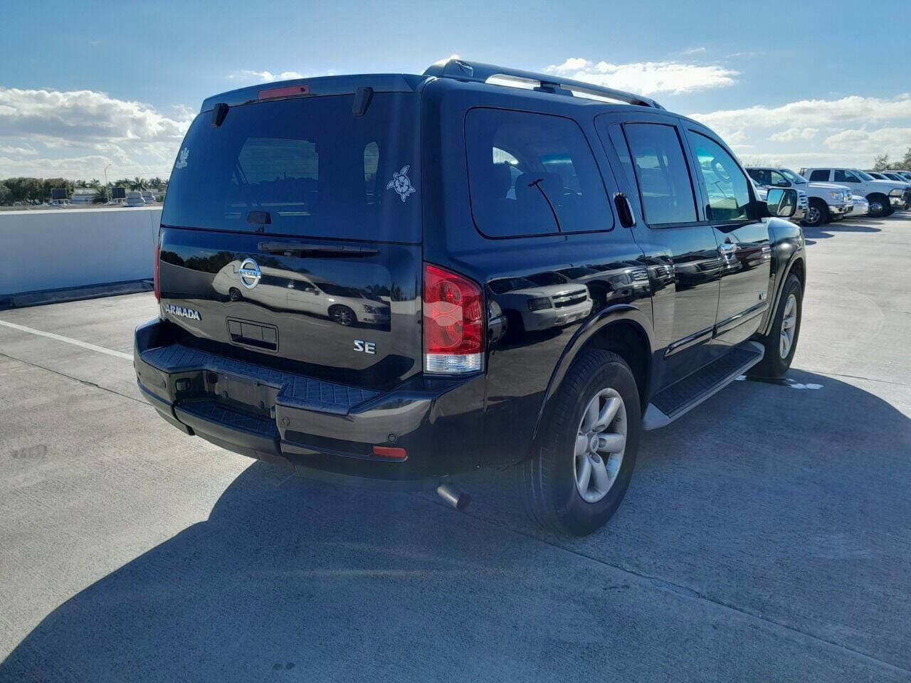 Used 2009 Nissan Armada SE image 2