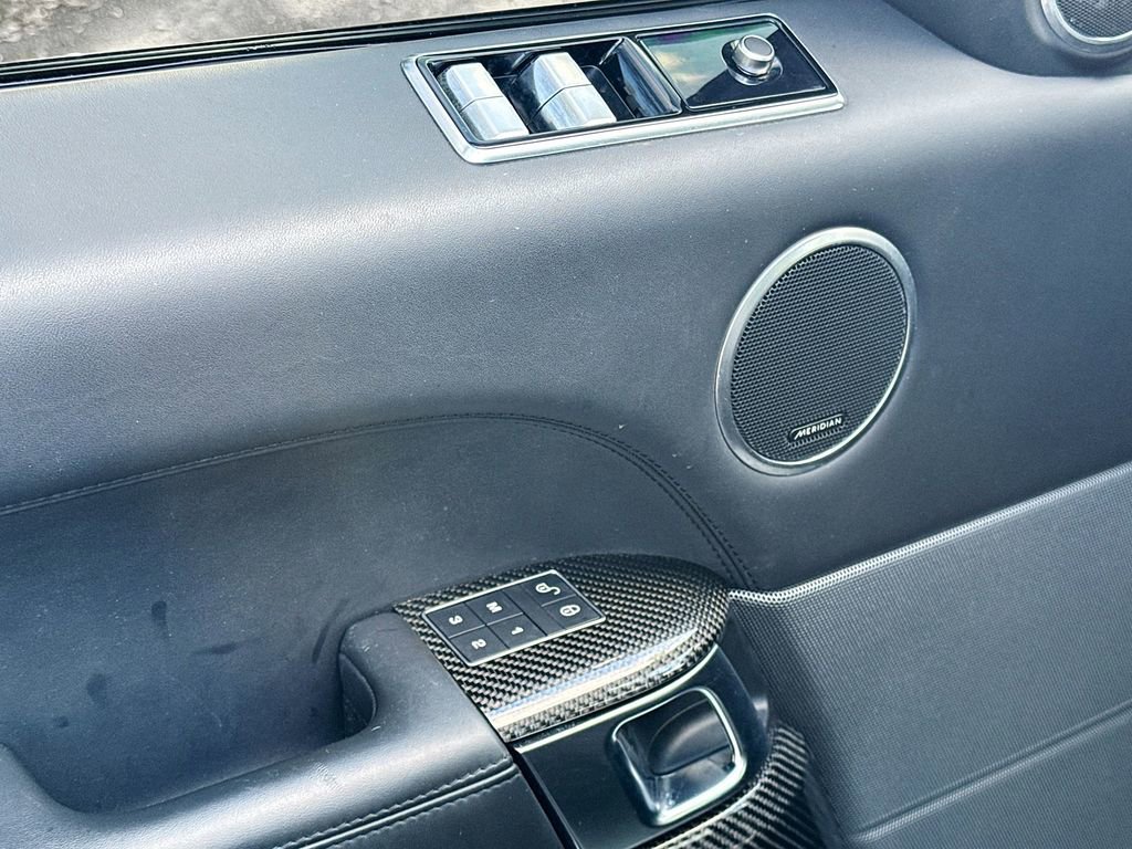 Used 2020 Land Rover Range Rover Sport HST image 19