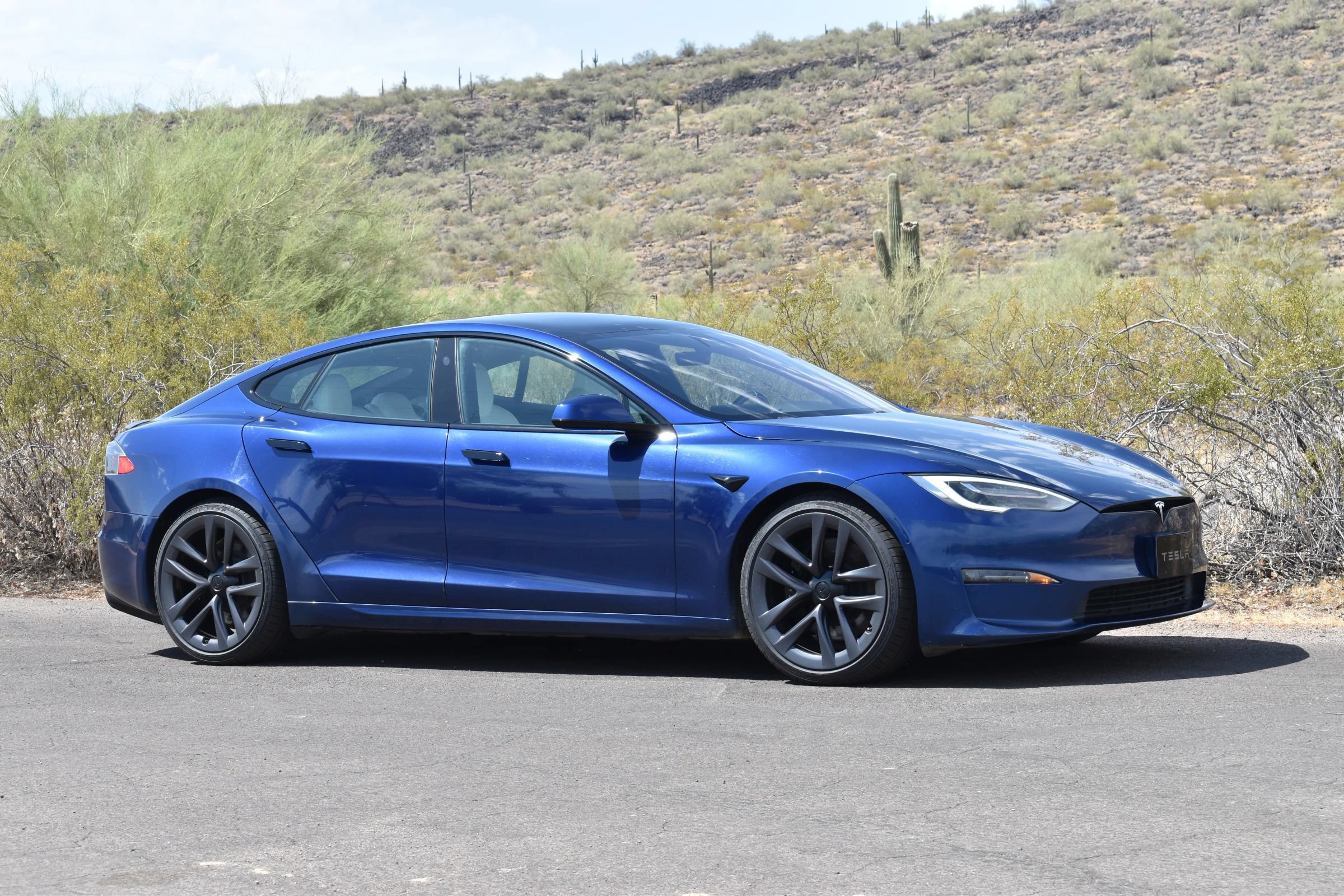 Used 2022 Tesla Model S Plaid AWD/4WD image 3
