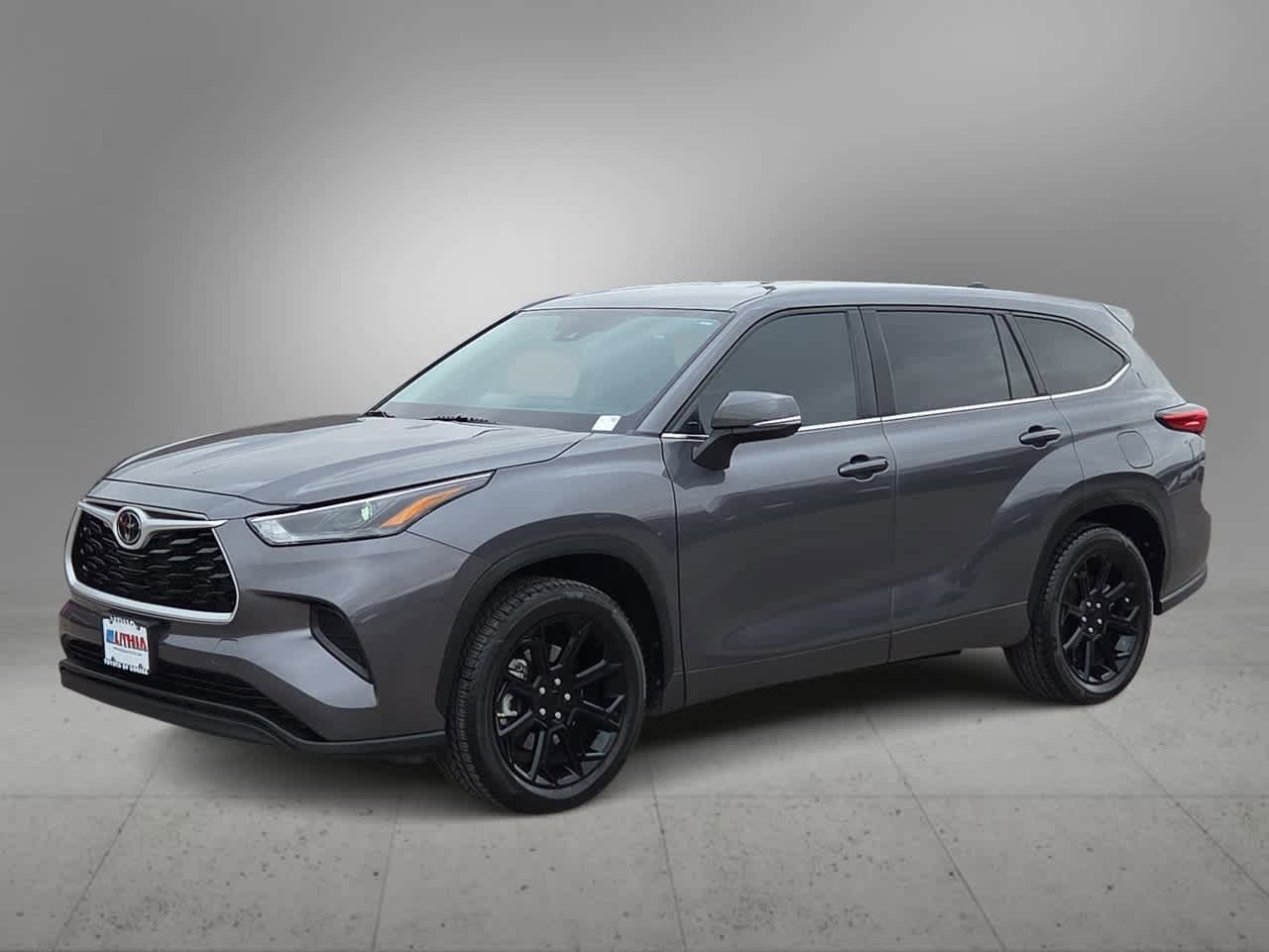 Used 2023 Toyota Highlander L FWD video 1
