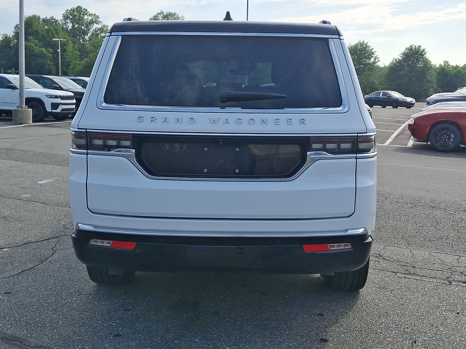 Used 2025 Jeep Grand Wagoneer 4WD image 5