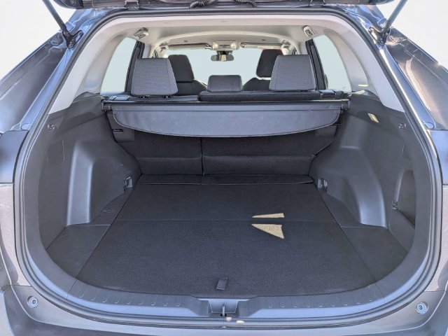 Used 2025 Toyota RAV4 XLE FWD image 12