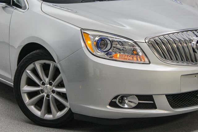 Used 2016 Buick Verano Leather w/ Experience Buick Package FWD image 3