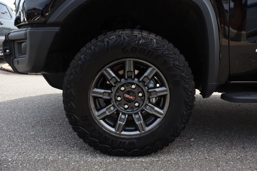 Used 2025 GMC Sierra 1500 AT4X AWD/4WD image 36