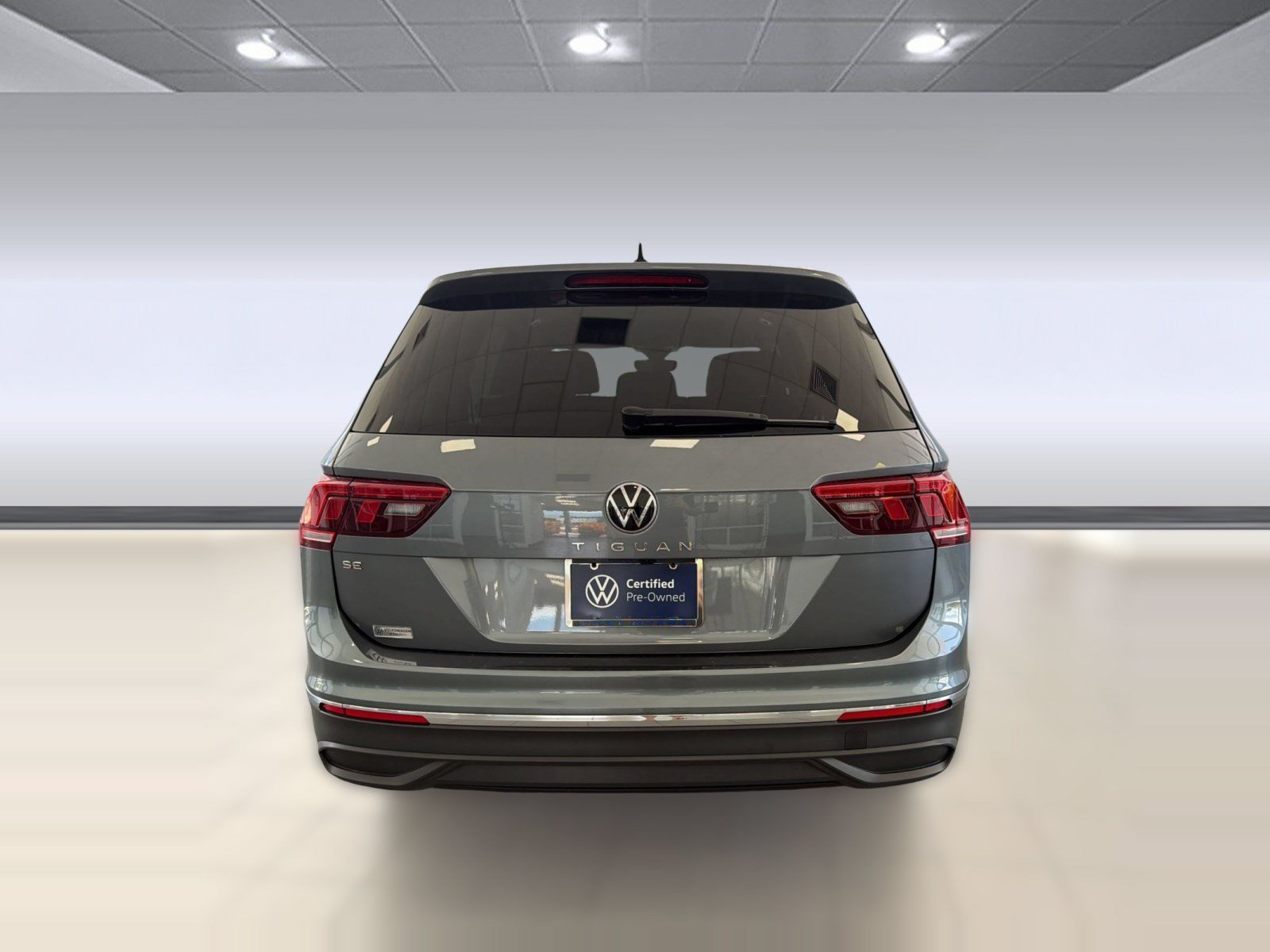 Certified 2024 Volkswagen Tiguan SE w/ Panoramic Sunroof Package FWD image 10