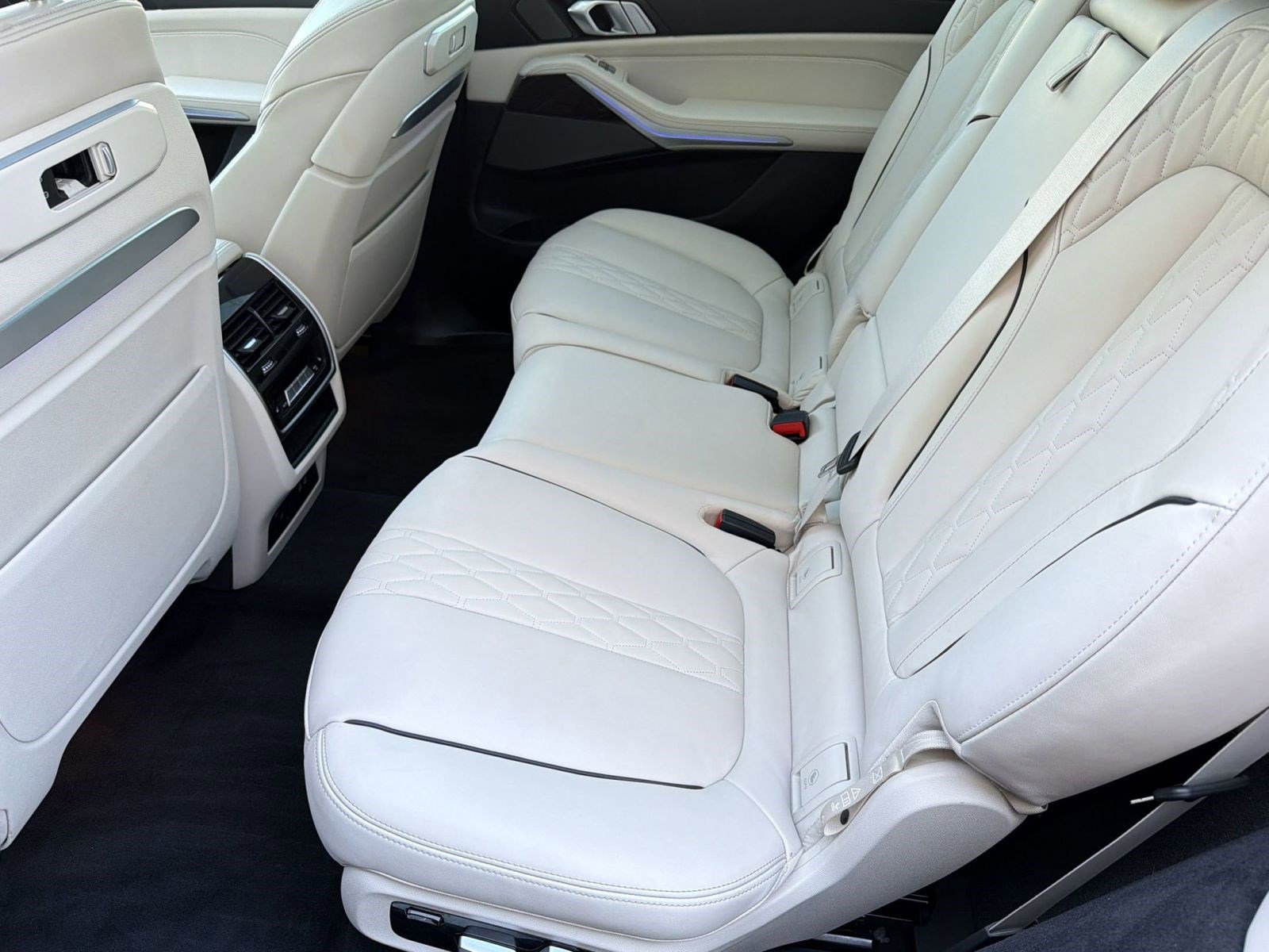 Used 2025 BMW X7 xDrive40i w/ Executive Package AWD/4WD image 25