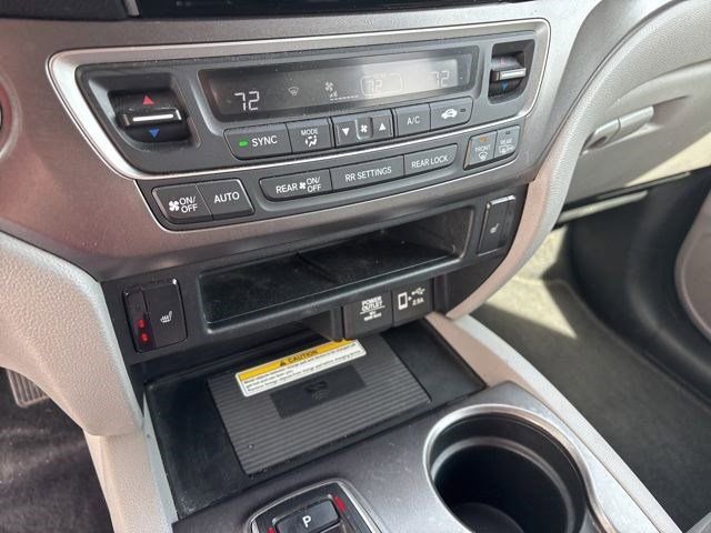 Used 2022 Honda Pilot Special Edition image 24