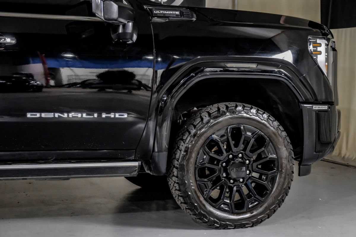 Used 2024 GMC Sierra 2500 Denali Ultimate AWD/4WD image 7