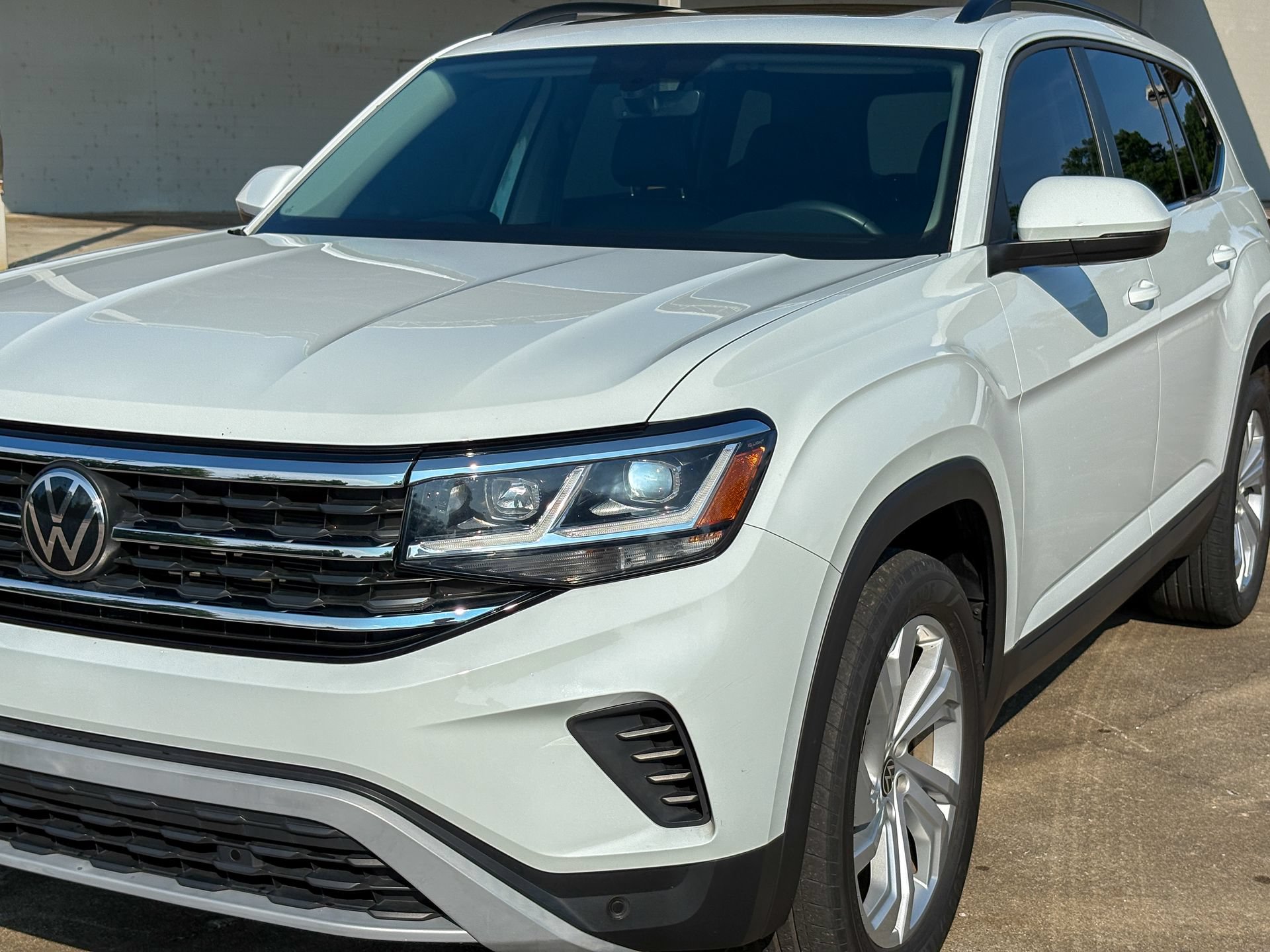 Used 2023 Volkswagen Atlas SE w/ Panoramic Sunroof Package FWD image 8