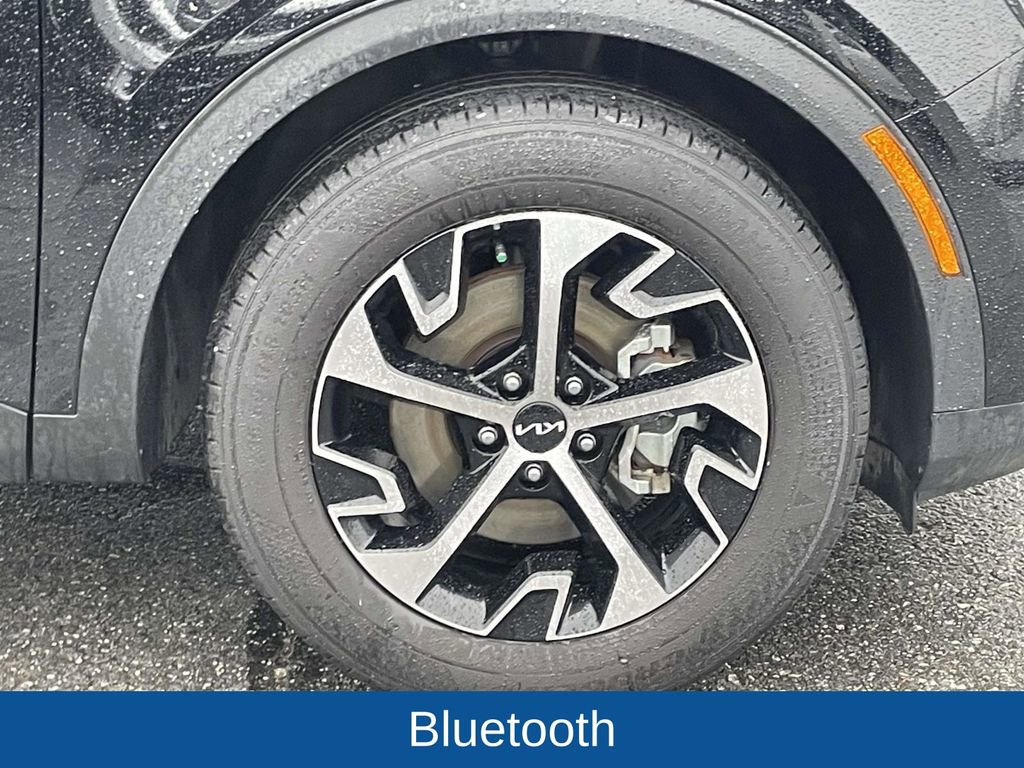 Used 2024 Kia Sportage EX image 11