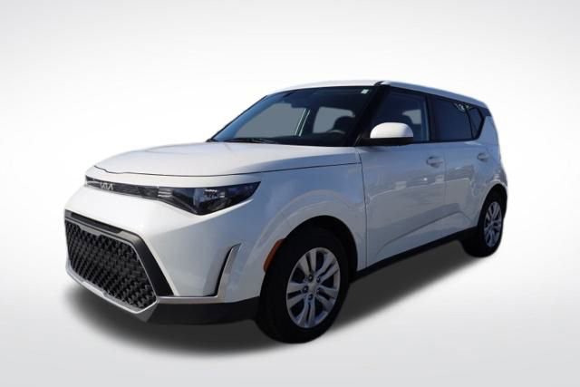 Used 2025 Kia Soul LX image 6