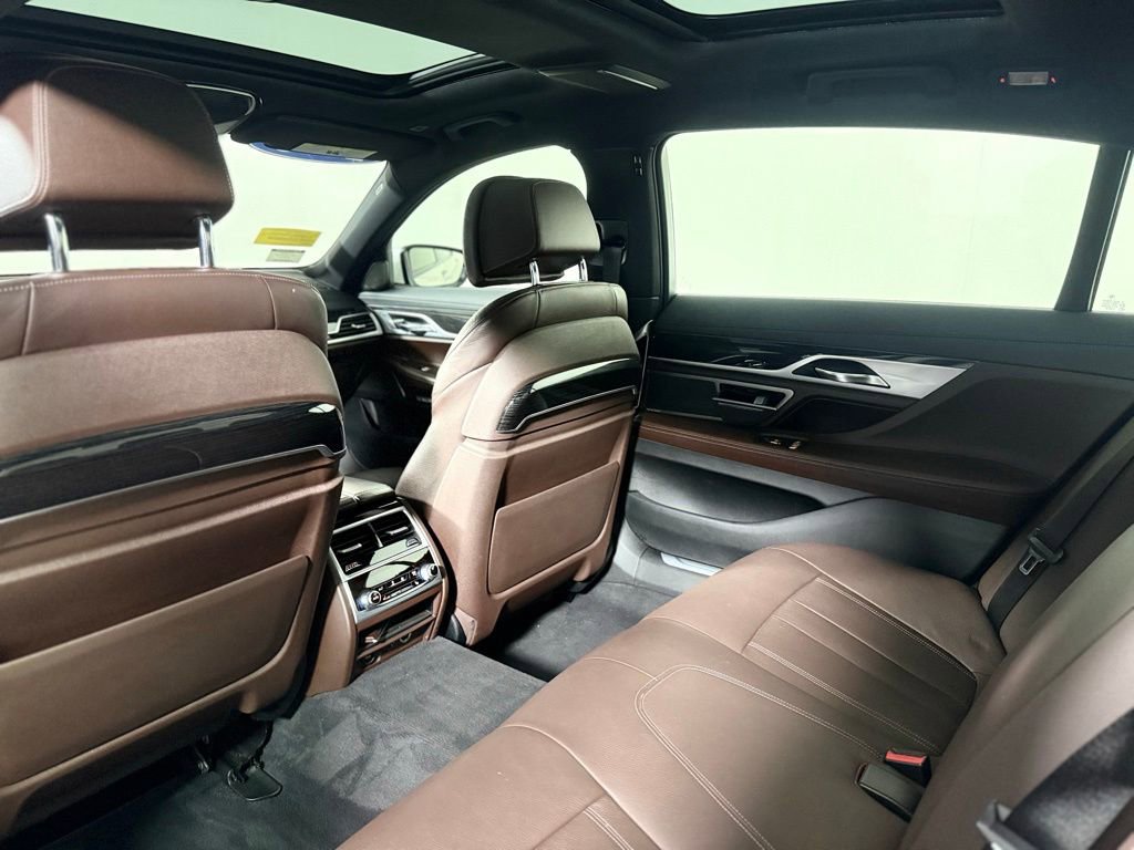 Used 2018 BMW 750i xDrive AWD/4WD image 20