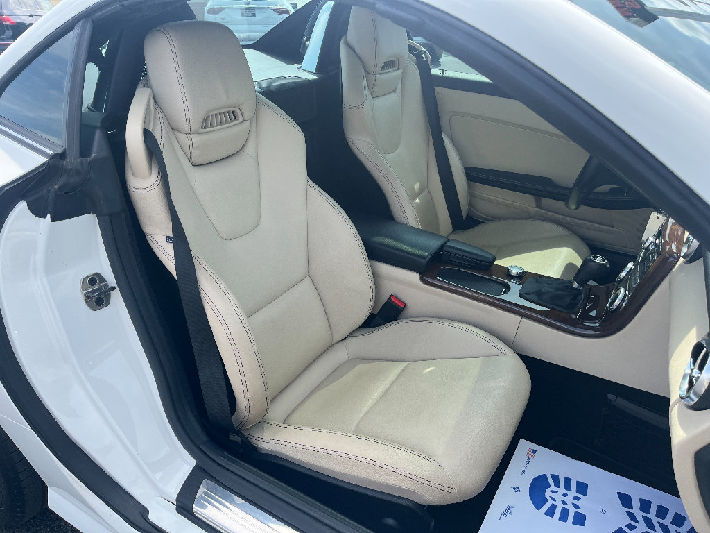 Used 2014 Mercedes-Benz SLK 250 image 26
