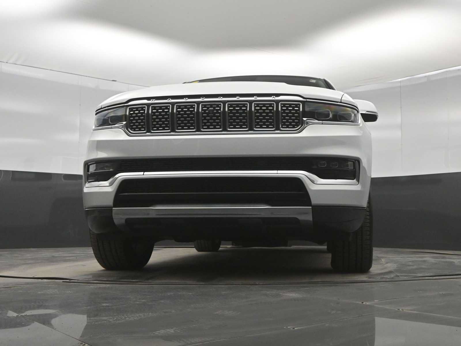 Used 2022 Jeep Grand Wagoneer Series I AWD/4WD image 36