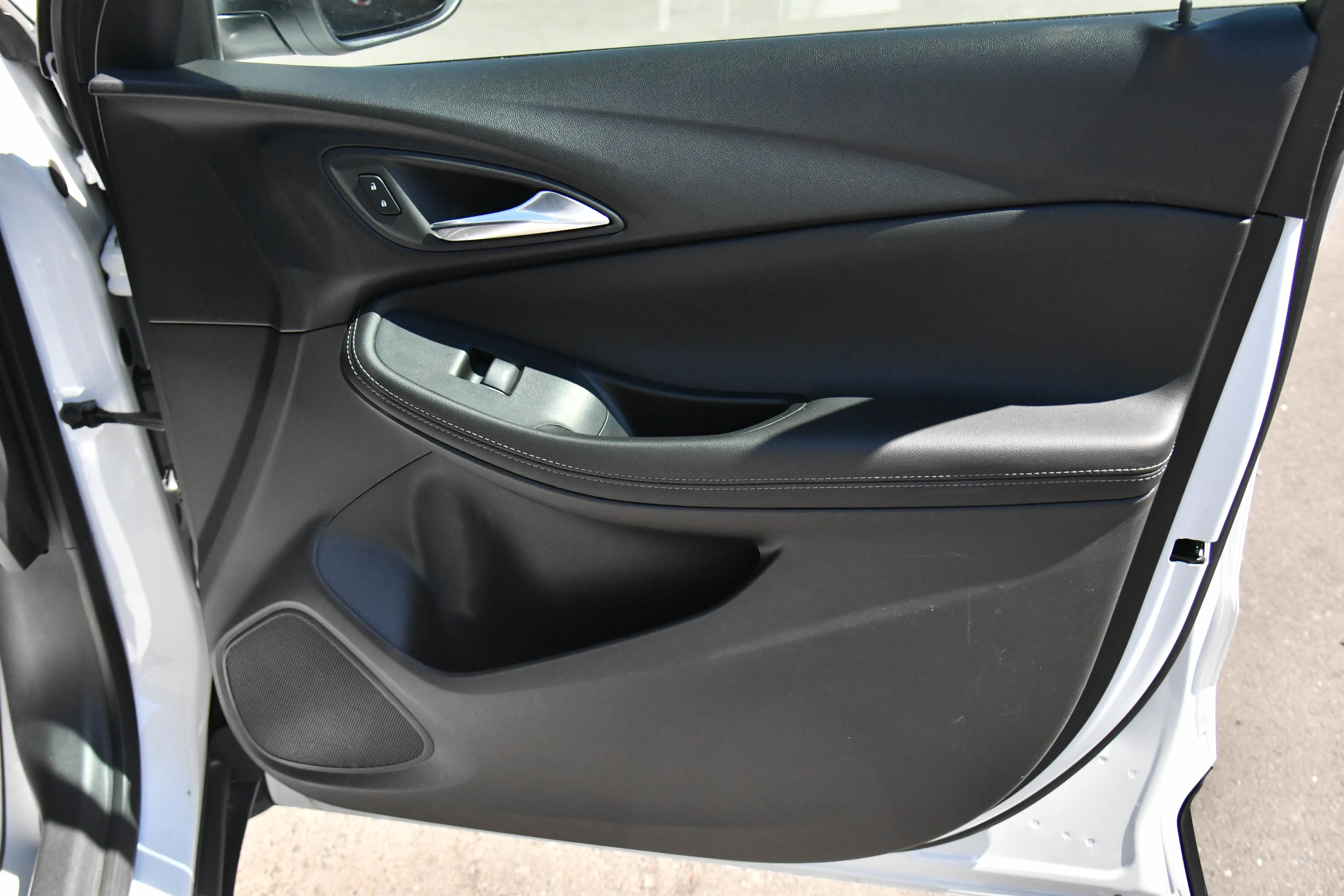 Used 2024 Buick Encore GX Preferred FWD image 40