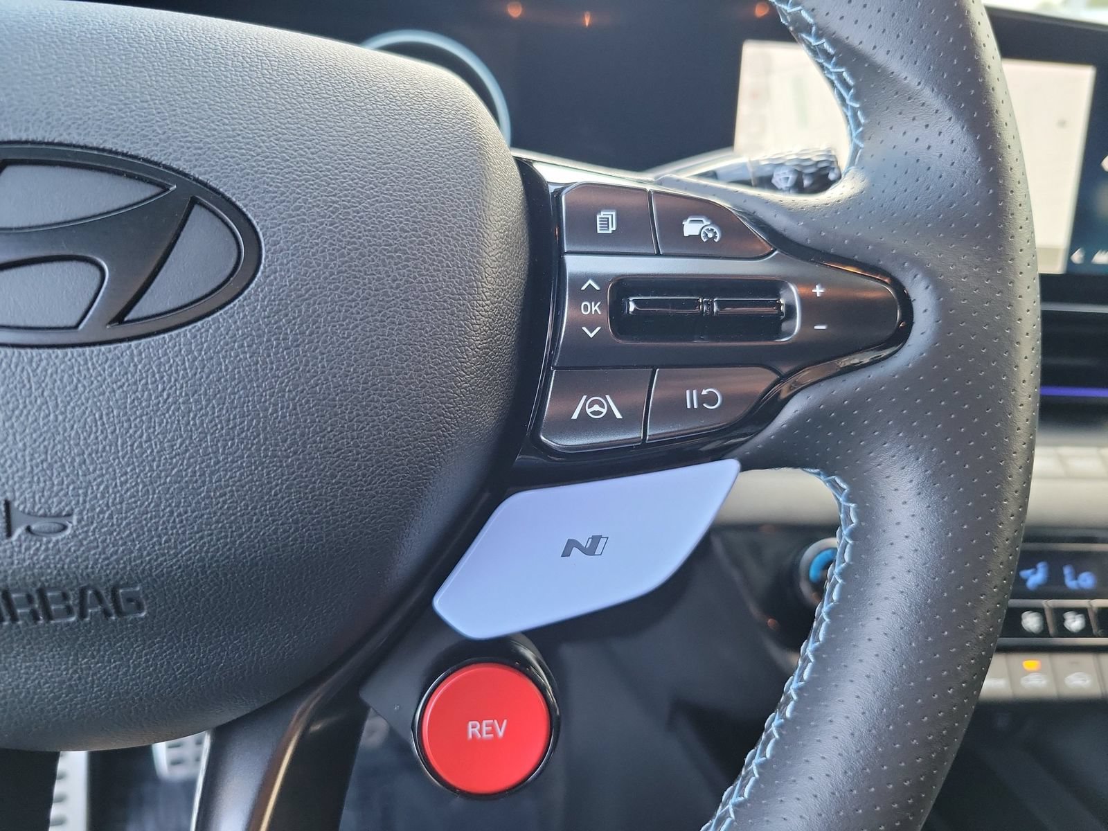Used 2025 Hyundai Elantra N FWD image 23