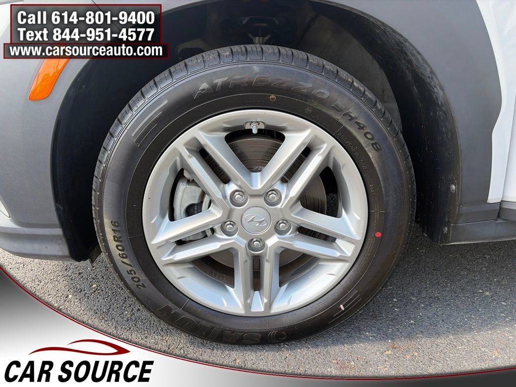 Used 2023 Hyundai Kona SE AWD/4WD image 23
