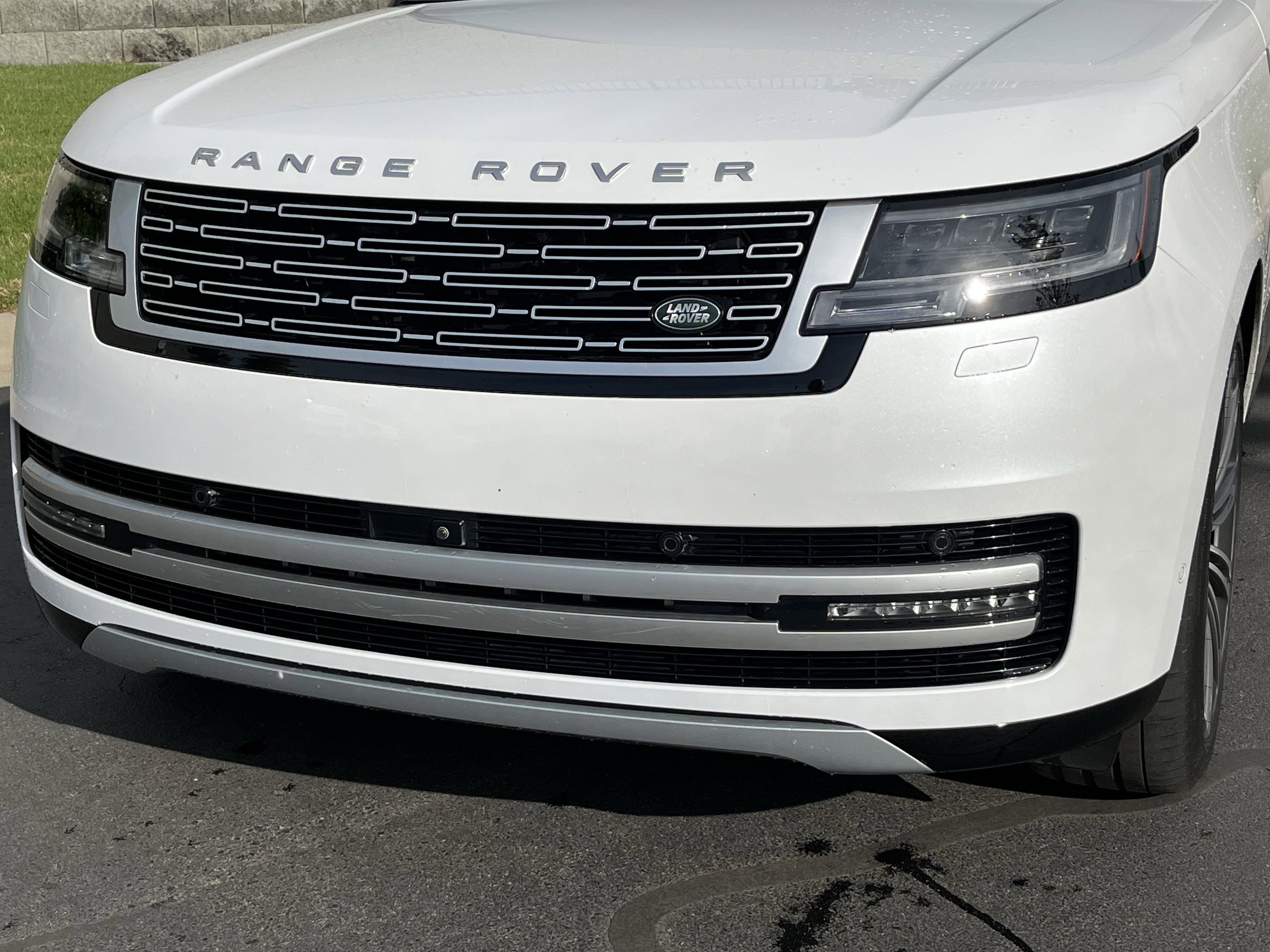 Certified 2024 Land Rover Range Rover Long Wheelbase Autobiography image 10