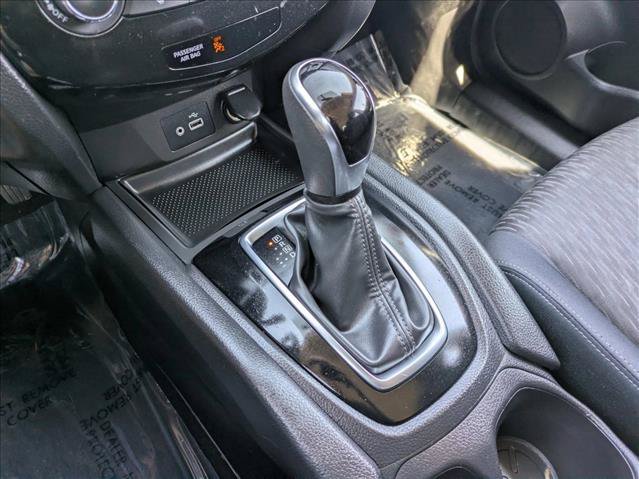 Used 2018 Nissan Rogue S AWD/4WD image 13