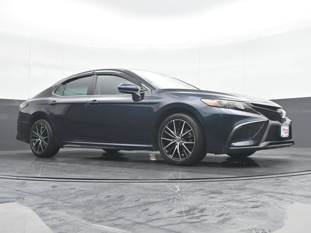 Used 2021 Toyota Camry SE FWD image 32