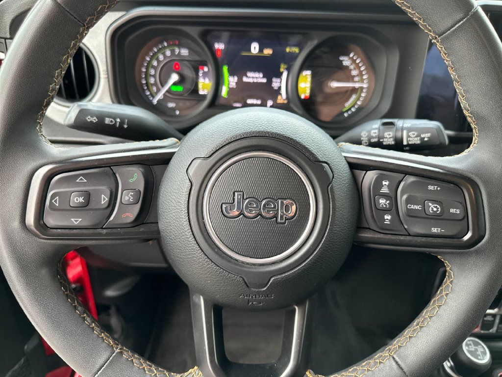 Used 2024 Jeep Wrangler Unlimited AWD/4WD image 21
