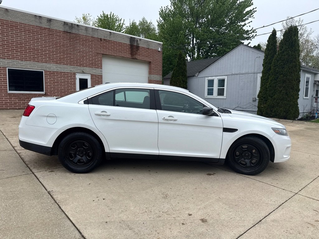 Used 2015 Ford Taurus Police Interceptor AWD image 4