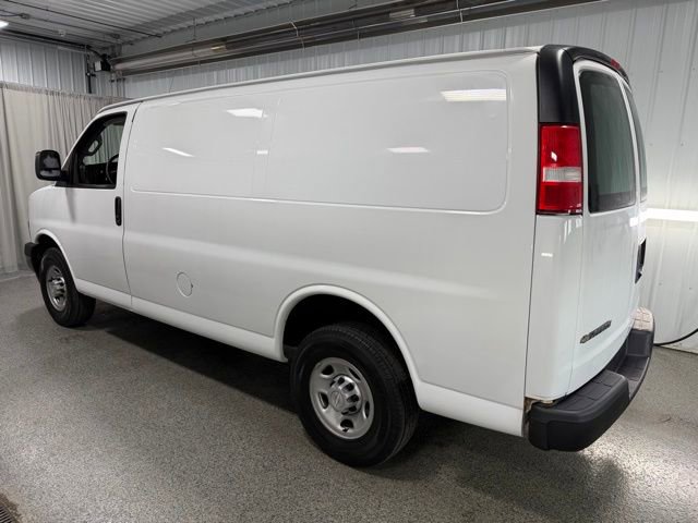 Used 2019 Chevrolet Express 2500 RWD image 6