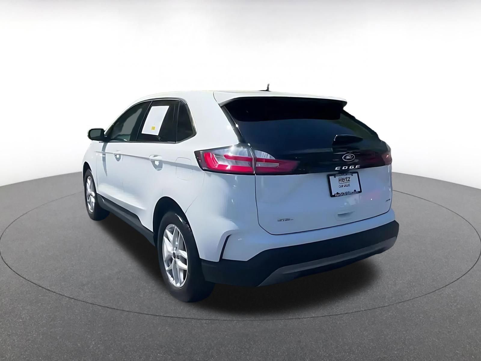 Used 2024 Ford Edge SEL AWD/4WD image 11