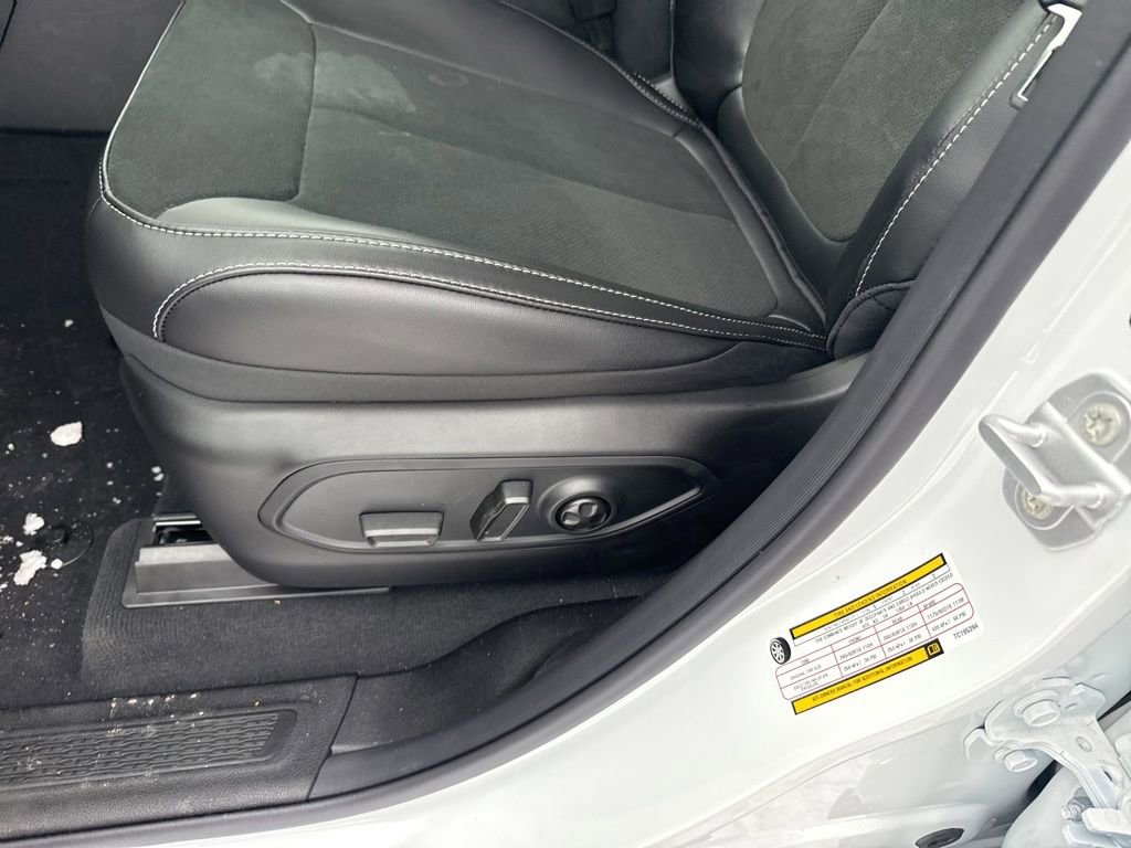 New 2026 Jeep Grand Cherokee Altitude image 19