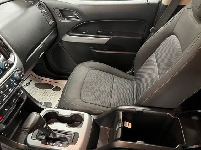 Used 2016 Chevrolet Colorado LT w/ LT Convenience Package image 38