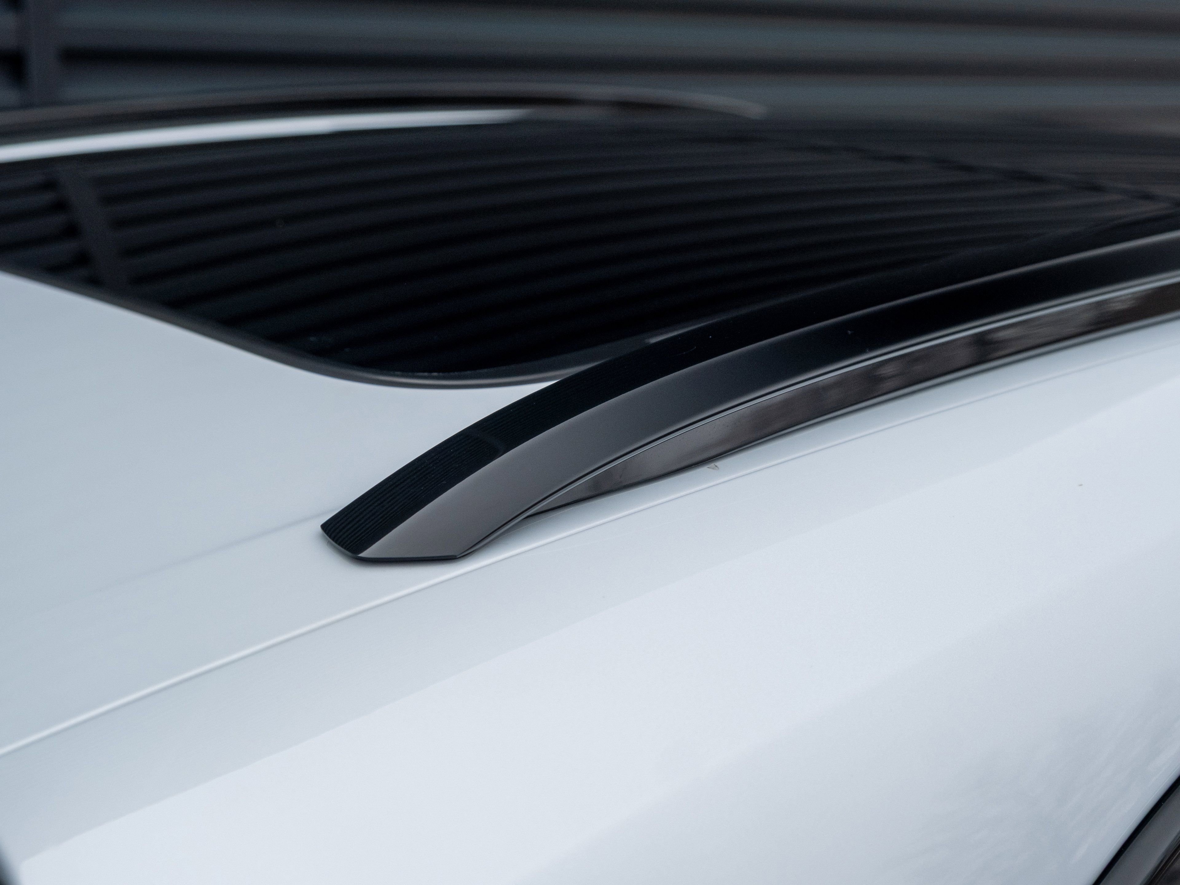 Certified 2025 Porsche Macan Turbo Electric image 54