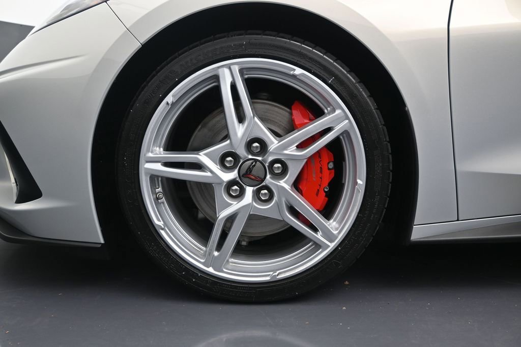 Used 2024 Chevrolet Corvette Stingray Preferred Cpe w/ Z51 Performance Package RWD image 10