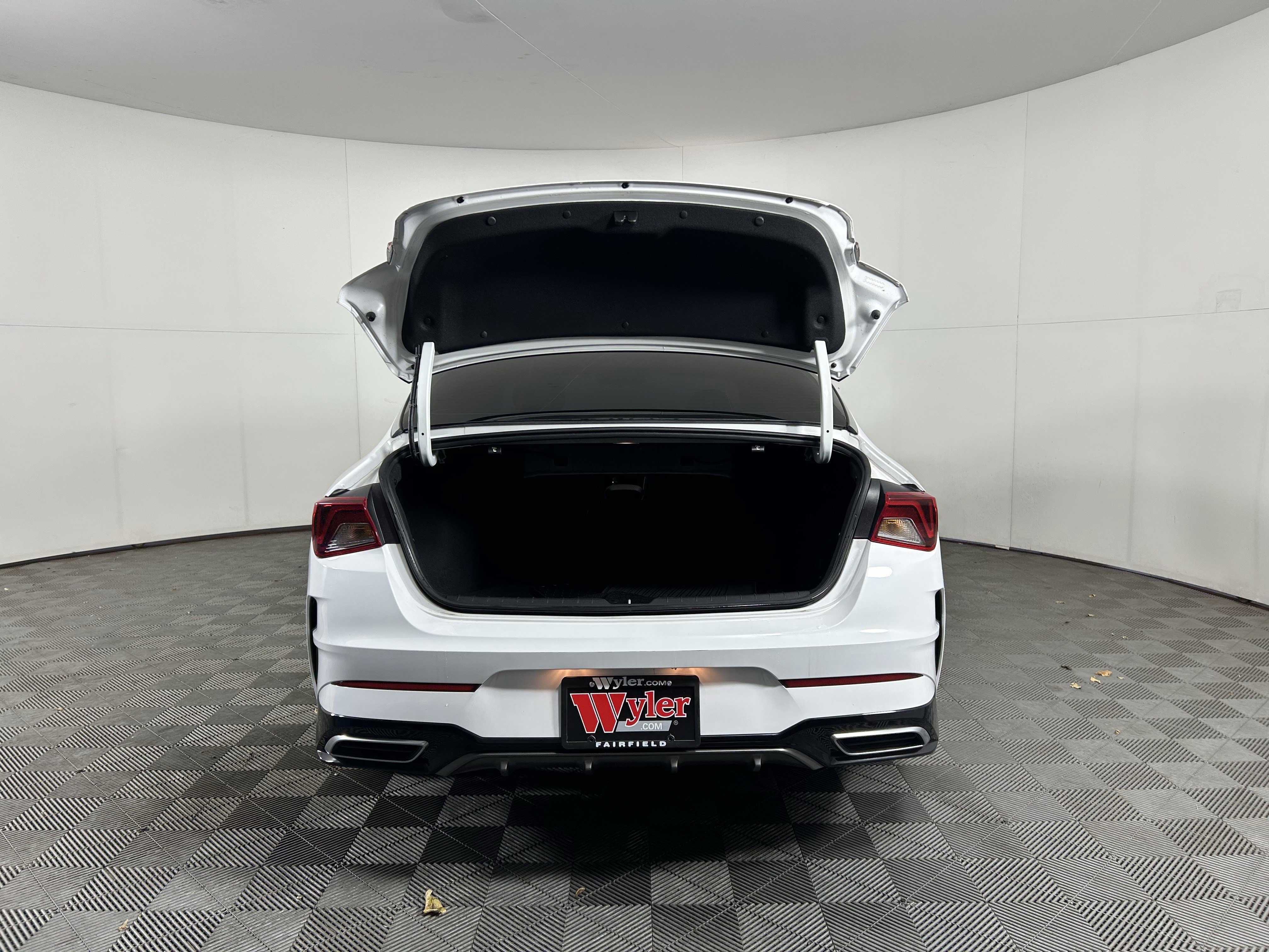 Used 2023 Kia K5 GT-Line image 18