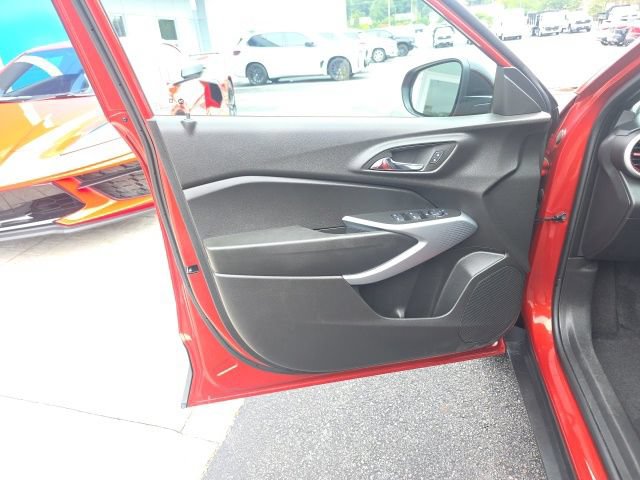 Used 2024 Chevrolet Trax RS w/ Driver Confidence Package FWD image 13