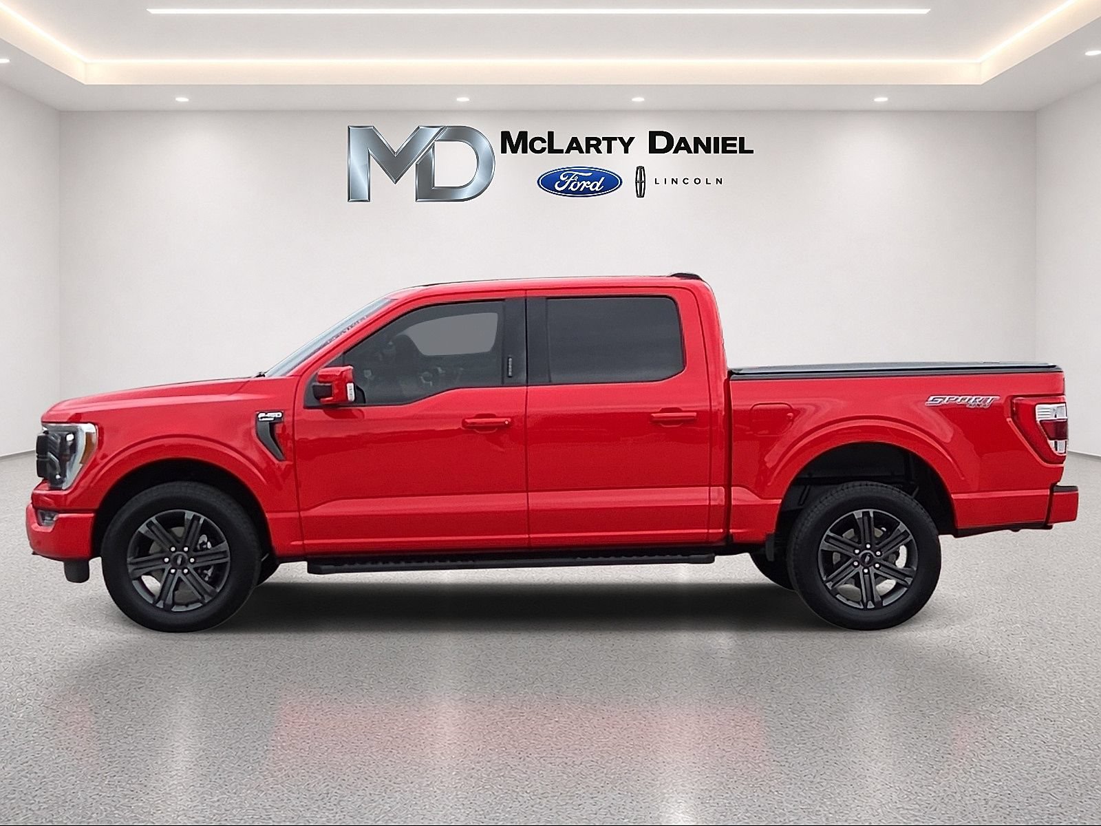 Used 2022 Ford F150 Lariat w/ Equipment Group 502A High AWD/4WD image 3